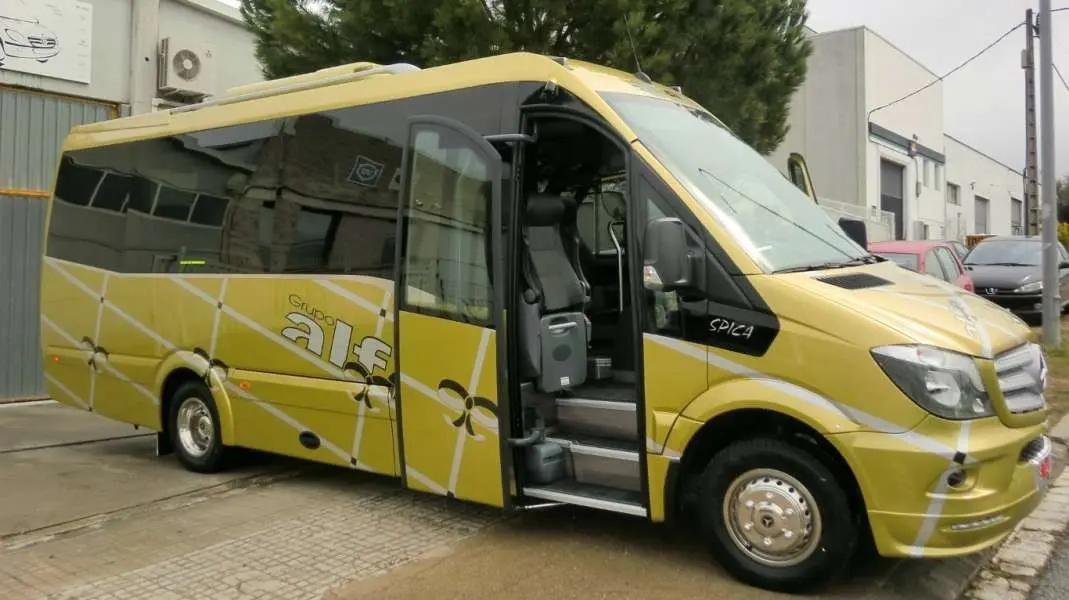 Autobuses Alfer estrena un microbús de Car-Bus.net - Viajeros